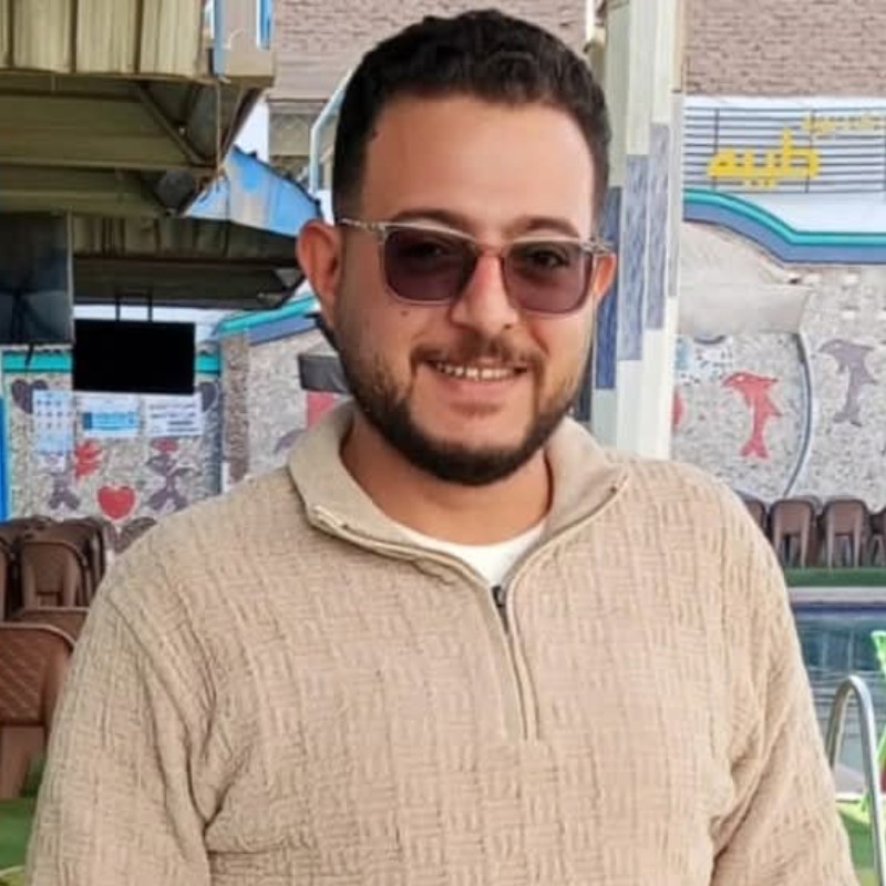 الكاتب كيرلس نبيل